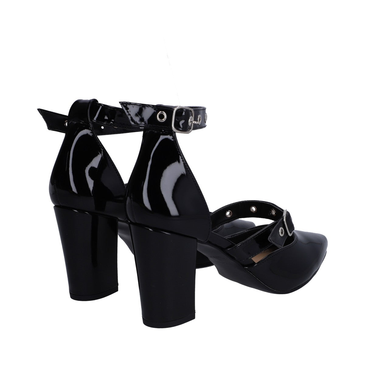 Zapatilla Dama Lady Paulina Charol Negro con Ojillos