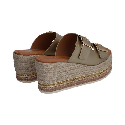 Sandalia Dama Casual Berlin Dorada Plataforma Alta